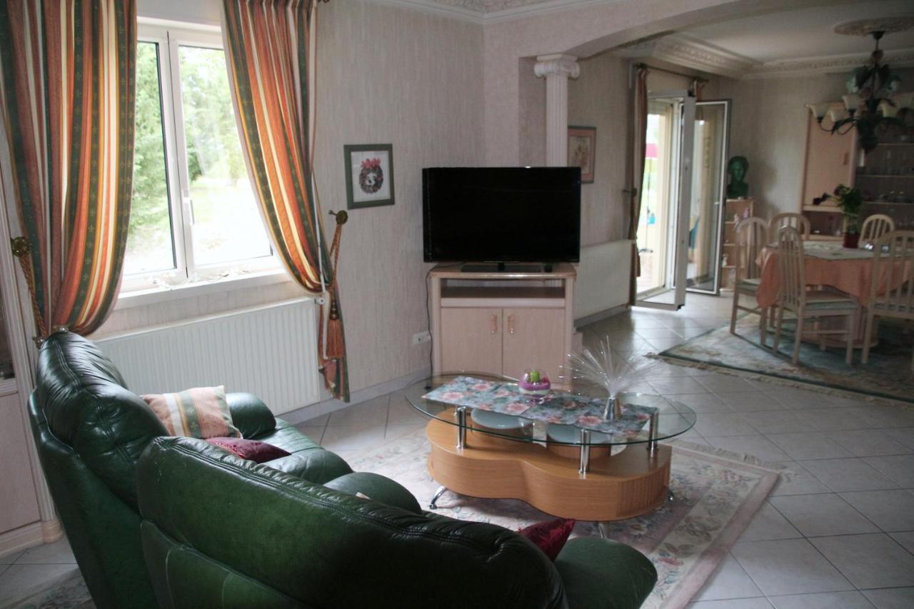 Bed and Breakfast Domaine De La Pendule Issel Exterior foto