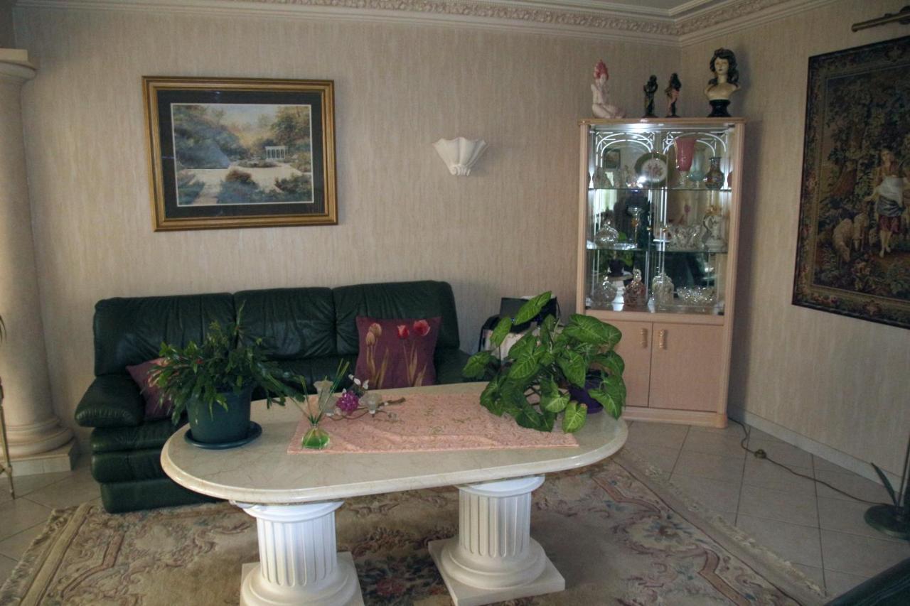 Bed and Breakfast Domaine De La Pendule Issel Exterior foto