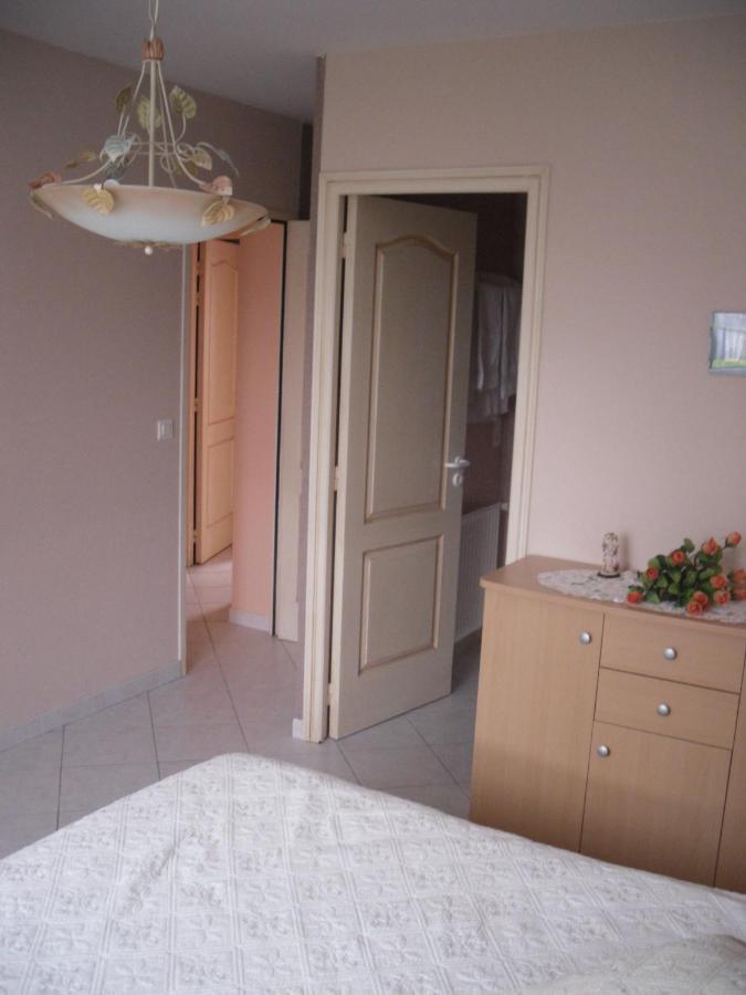 Bed and Breakfast Domaine De La Pendule Issel Exterior foto
